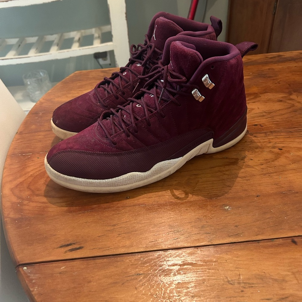 Jordan 12 Bordeaux - Good condition